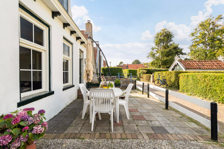 Vakantiehuisje Even Bykomme terras