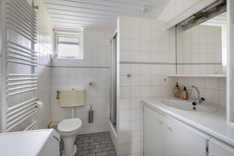 vakantiehuis het behouden huys badkamer met toilet