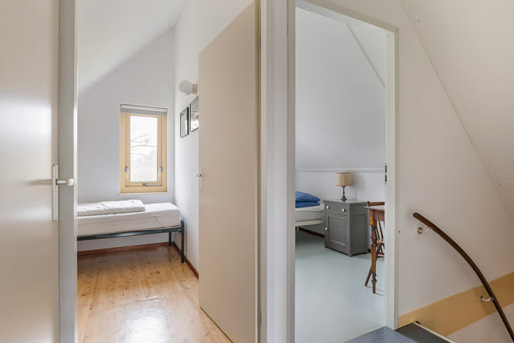 Idica vakantiehuis Schiermonnikoog overloop slaapkamers