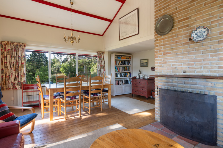 Vakantiehuis Inter Maria woonkamer schiermonnikoog openhaard