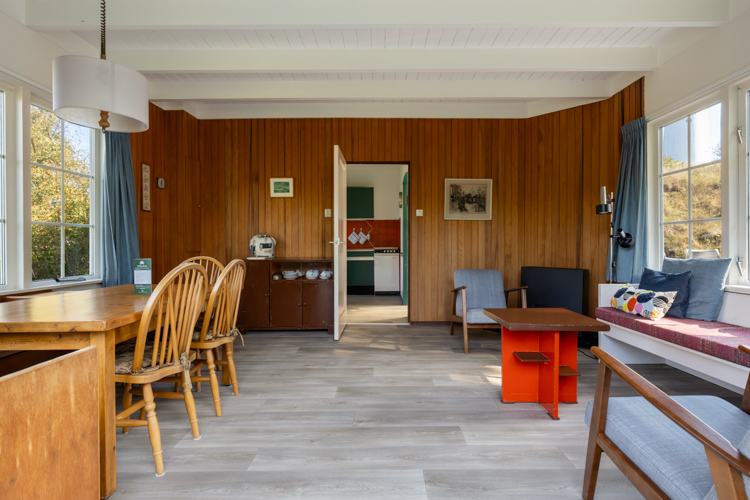 kijkduin vakantiehuisje op schiermonnikoog woonkamer zithoek
