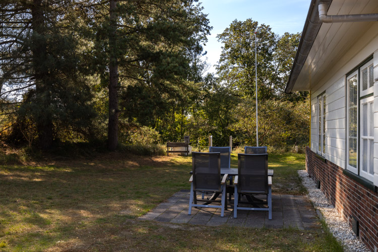 kijkduin vakantiehuisje op schiermonnikoog tuin terras
