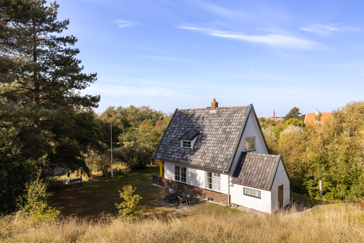 tuin kijkduin vakantiehuisje op schiermonnikoog duinen