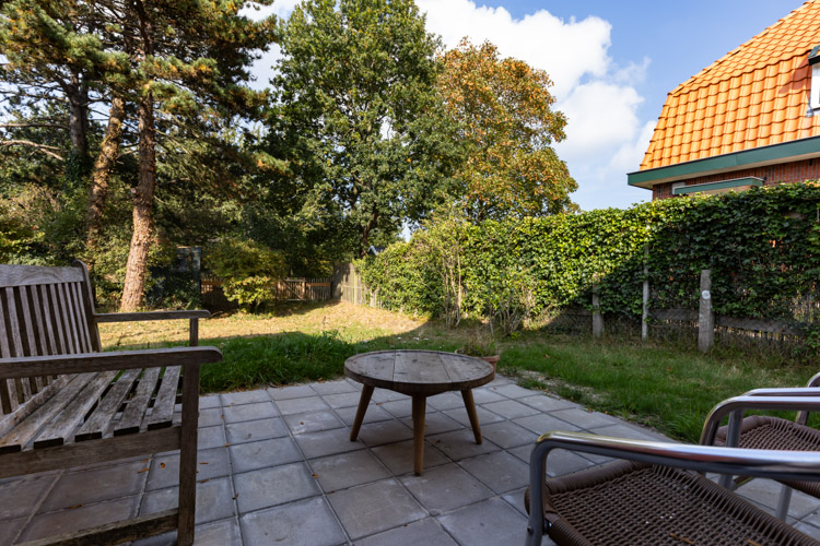 vakantiehuisje schiermonnikoog Koekoek terras tuin 