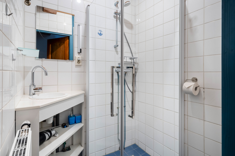 Vakantiehuisje Langestreek 132 badkamer