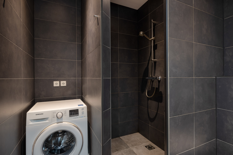 Studio Lytje Casa Bonita Schiermonnikoog badkamer wasmachine