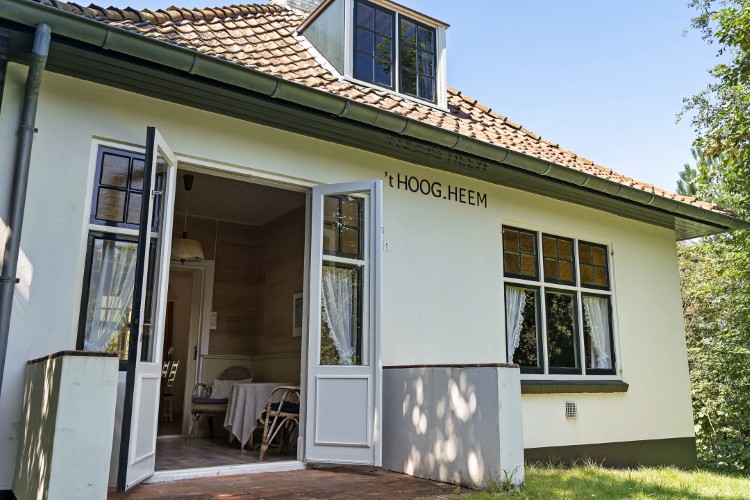 Thoogheem terrasdeuren open 