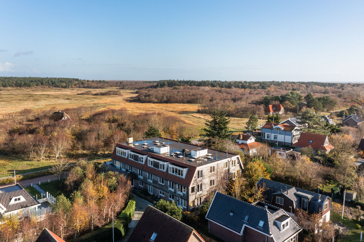 appartement Schiermonnikoog boszicht 16b drone foto complex 