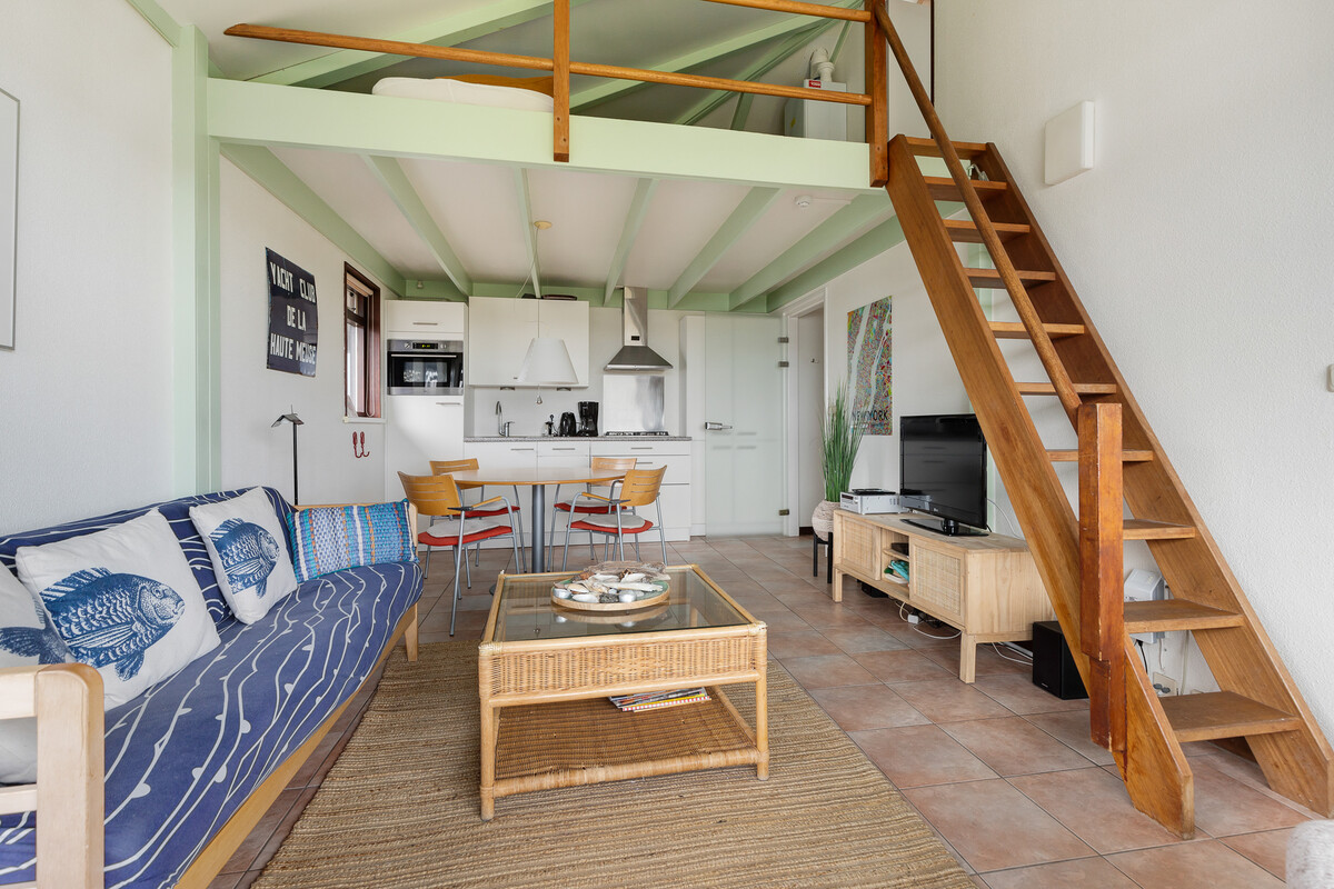 interieur woonkamer noderstraun 88 appartement schiermonnikoog