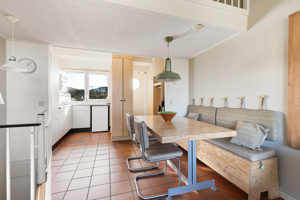 eettafel zithoek vakantiehuis schiermonnikoog metula