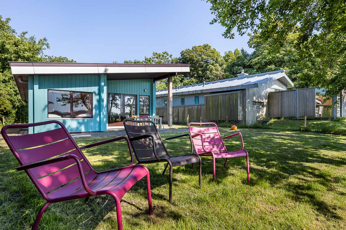  Tuin zitje Paardebloem vakantiehuis Schiermonnikoog