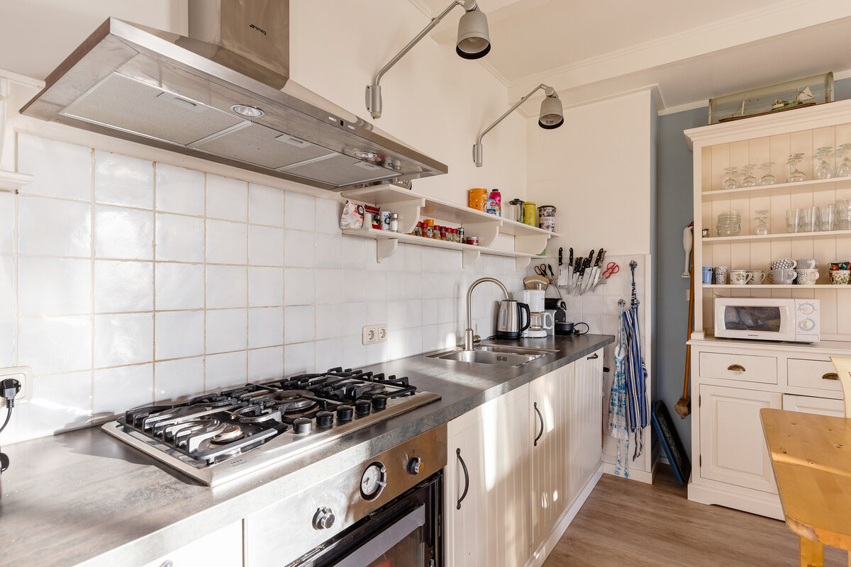 Keuken gasfornuis vakantiehuis schiermonnikoog zevenhuizen
