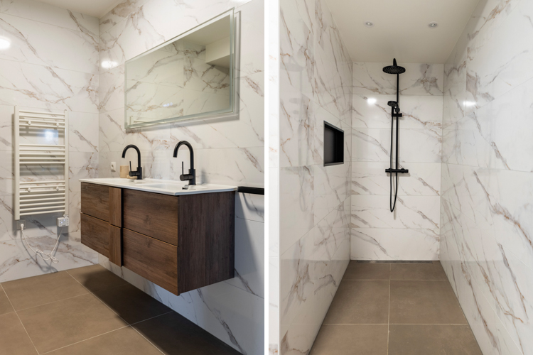 Badkamer met inloopdouche en nette goede afwerking in vakantiehuis Boszicht 16a Schiermonnikoog